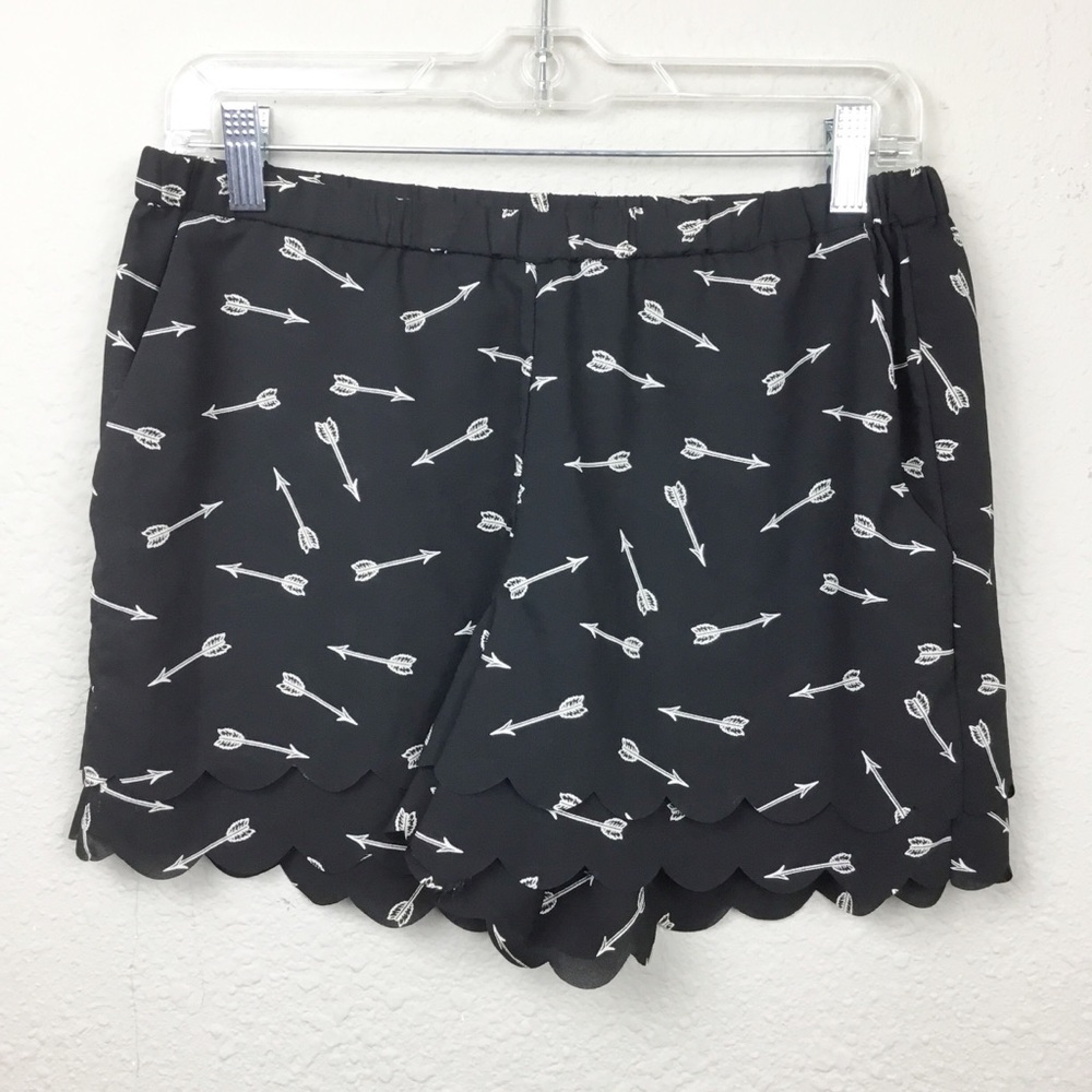 Anthropologie Eloise Black Arrow Shorts Size Small - Picture 3 of 7